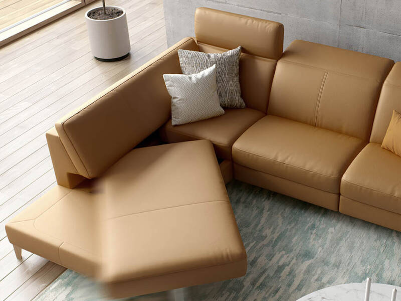 Crista Sofa