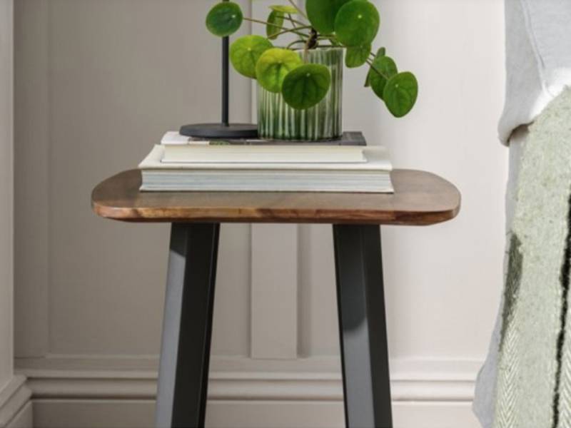 Hackney Lamp Table